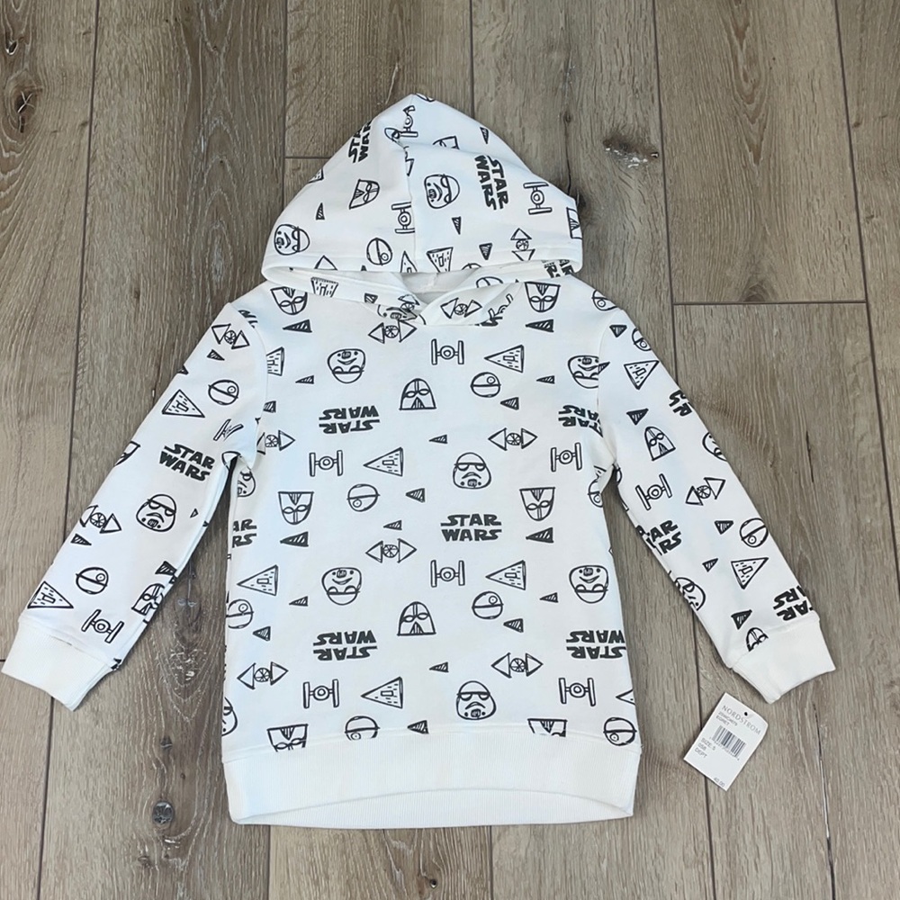 New Boys or Girls Star Wars sweatshirt Hoodie Size 5 From Nordstrom’s